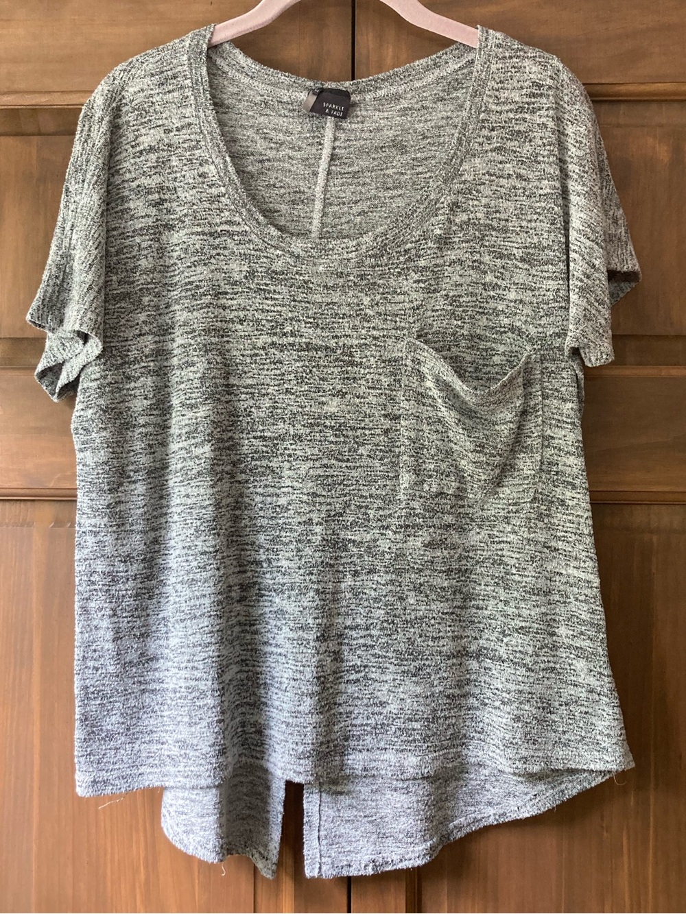 5/$15 Sparkle & Fade Casual Gray Blend Top Medium